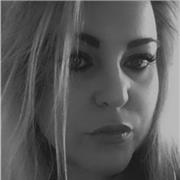 Diplomata per lezioni di italiano e inglese per elementari e medie